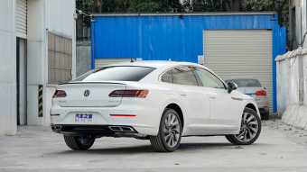 VW СС Launch Special Edition 330TSI